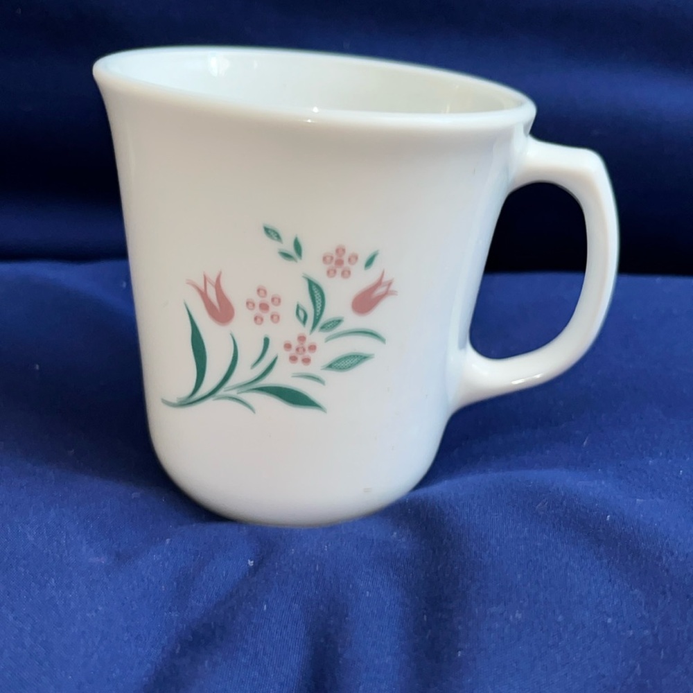 Corning USA floral coffee mug/cup pre-owned